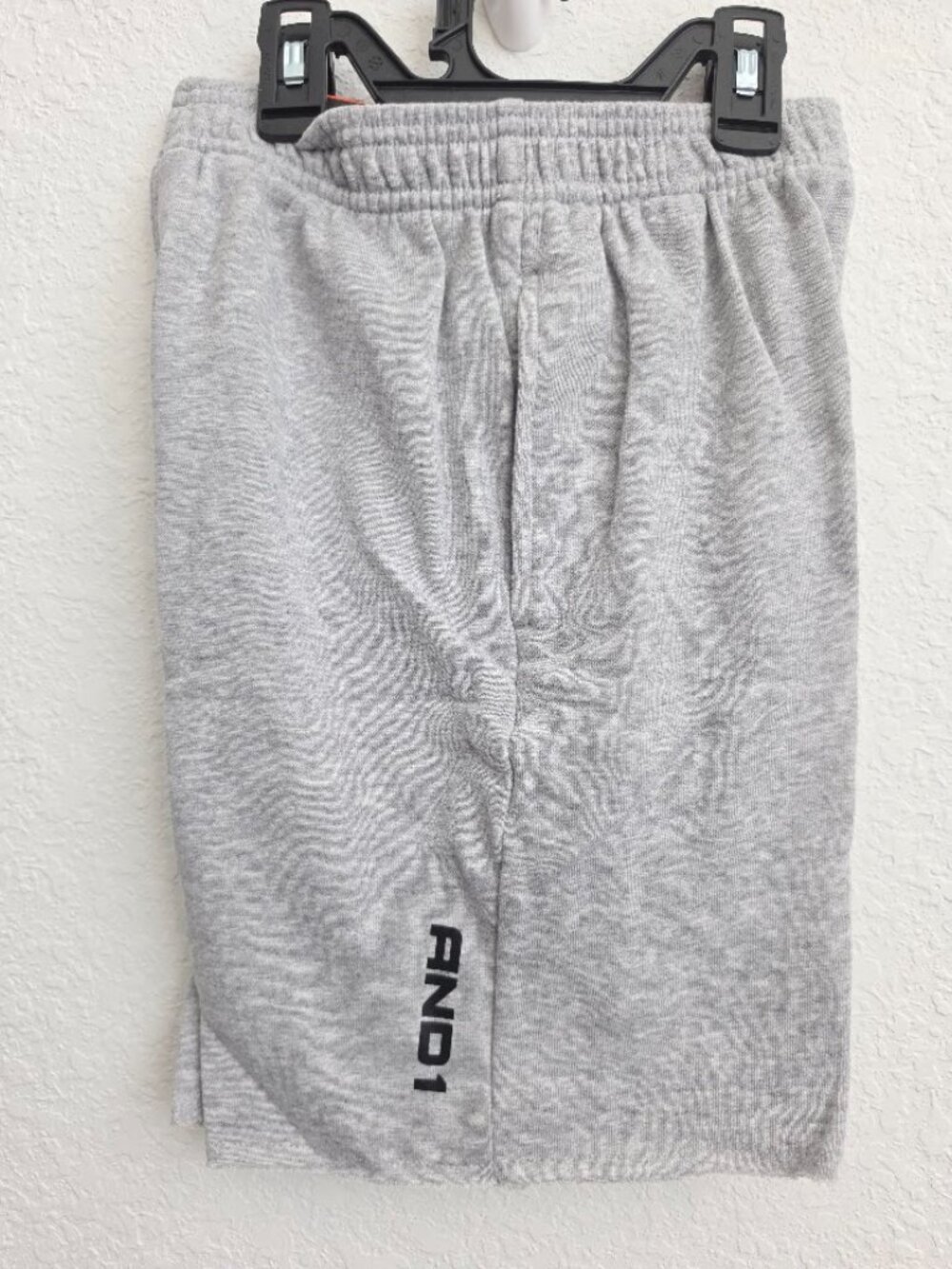 NWT ANDI boy's basketball shorts. SIZE S 6/7.